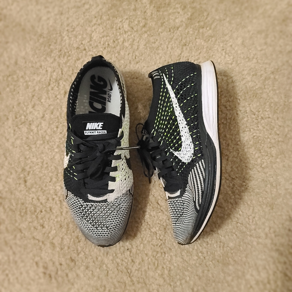 Nike Flyknit Racer